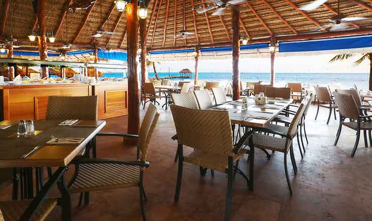The Royal Cancun Area para Disfrutar la Brisa del Caribe